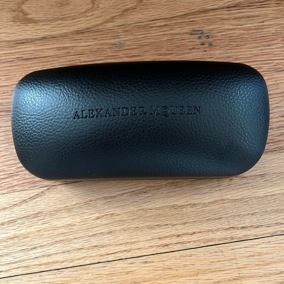 Alexander McQueen glasses/sunglasses hard case